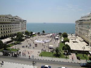 Aristotelous square