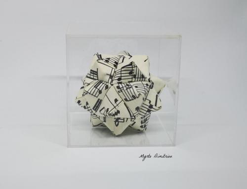 kusudama with notes