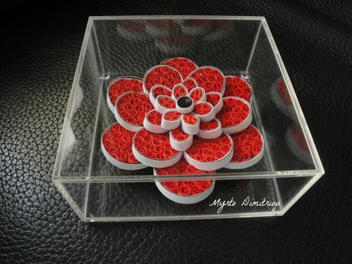 quilling flower in plexiglass
